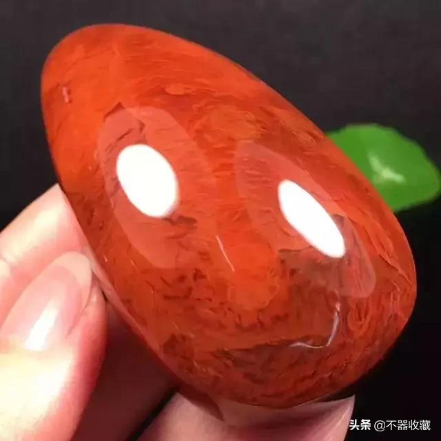 你会给南红补水吗？这么做南红越来越美