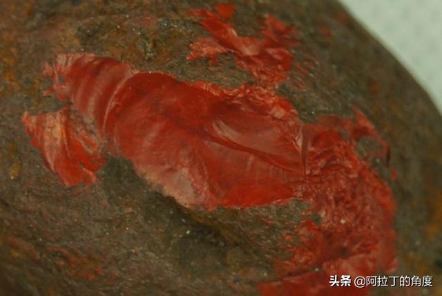同为玛瑙，为何南红却身价不菲？