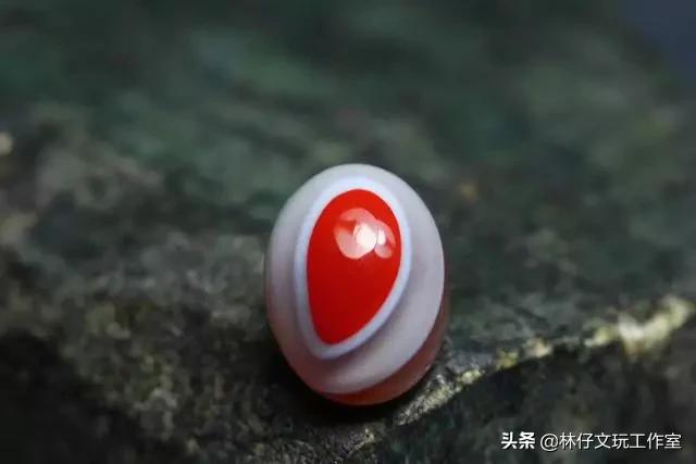 异色南红-让人出乎意料的色彩，独一无二的美