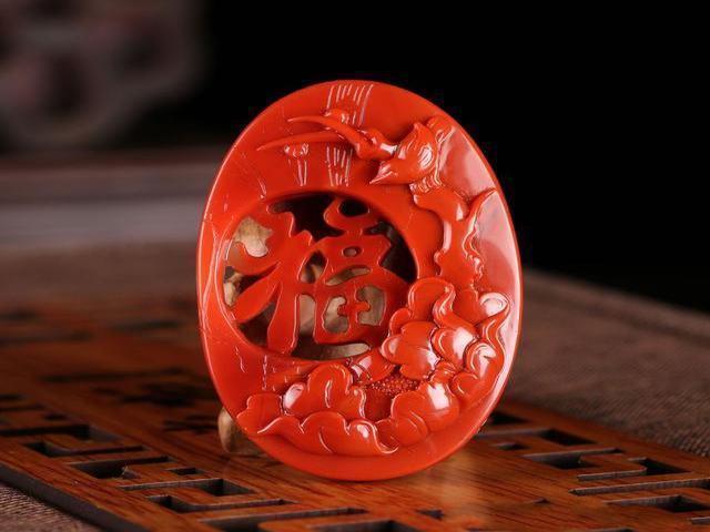 南红价格多少一克？南红价格暴跌是真的吗？