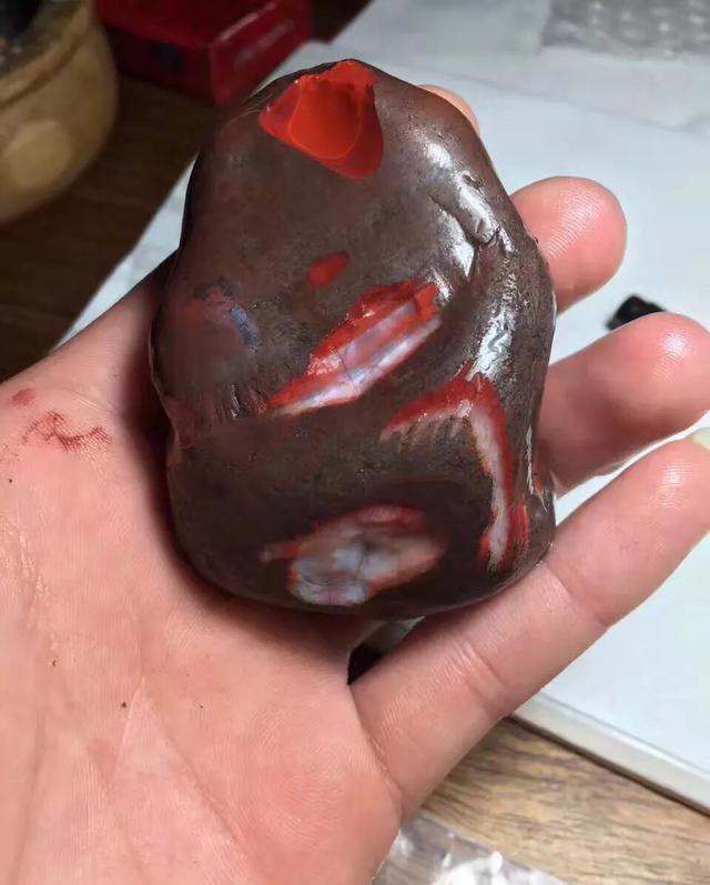 南红到底有多稀有？还得从艰难的形成说起！