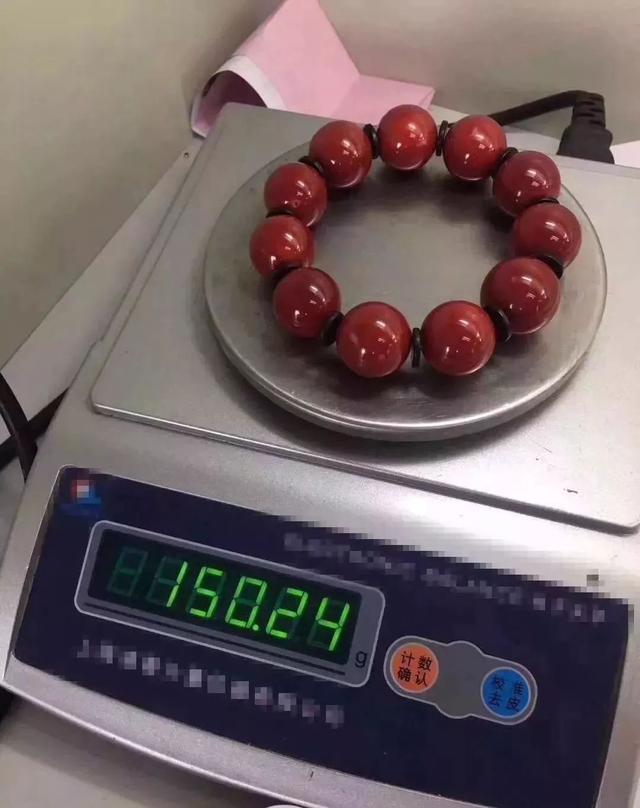 再现天价！300万一串九口料南红，你见过吗？