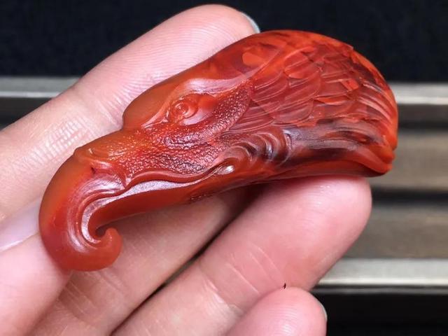 我把文章做微头条发南红作品图？