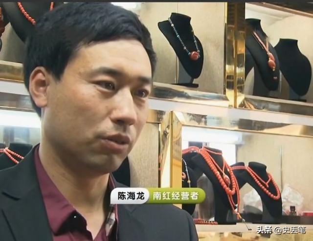 2009年他在四川买下9吨石头，结果5年后1公斤涨到百万