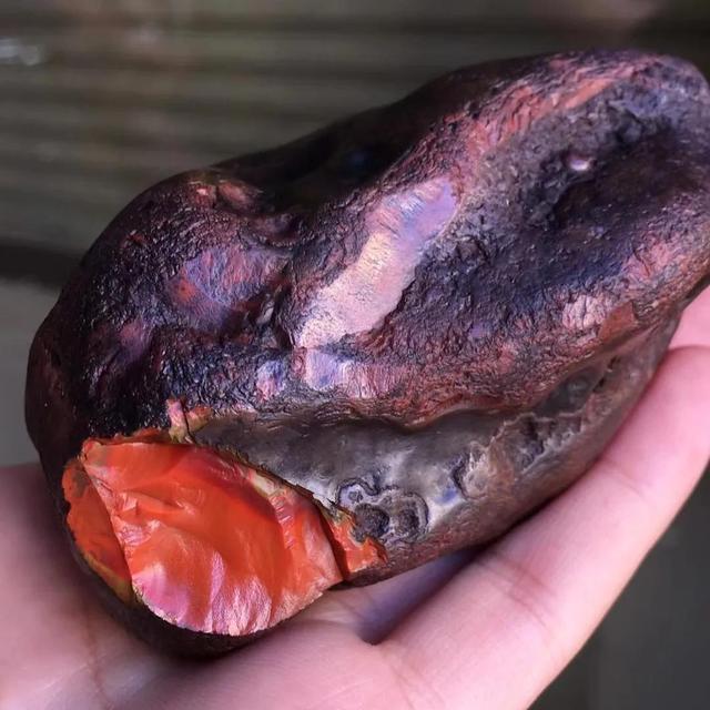 看黄皮包浆南红