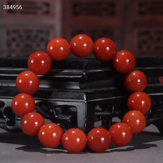 旧藏 南红 圆珠 手串规格：珠径1.4x1.4cm 重58克取上乘南红玛瑙为材