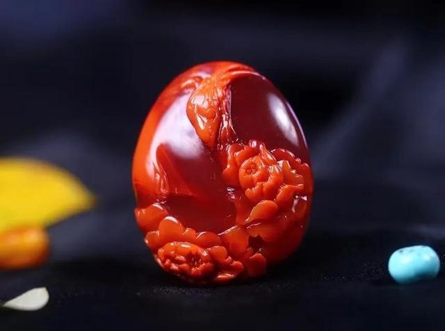 南红美还是要经过人雕琢
