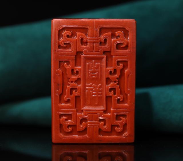 罕见的南红玛瑙雕琢艺术